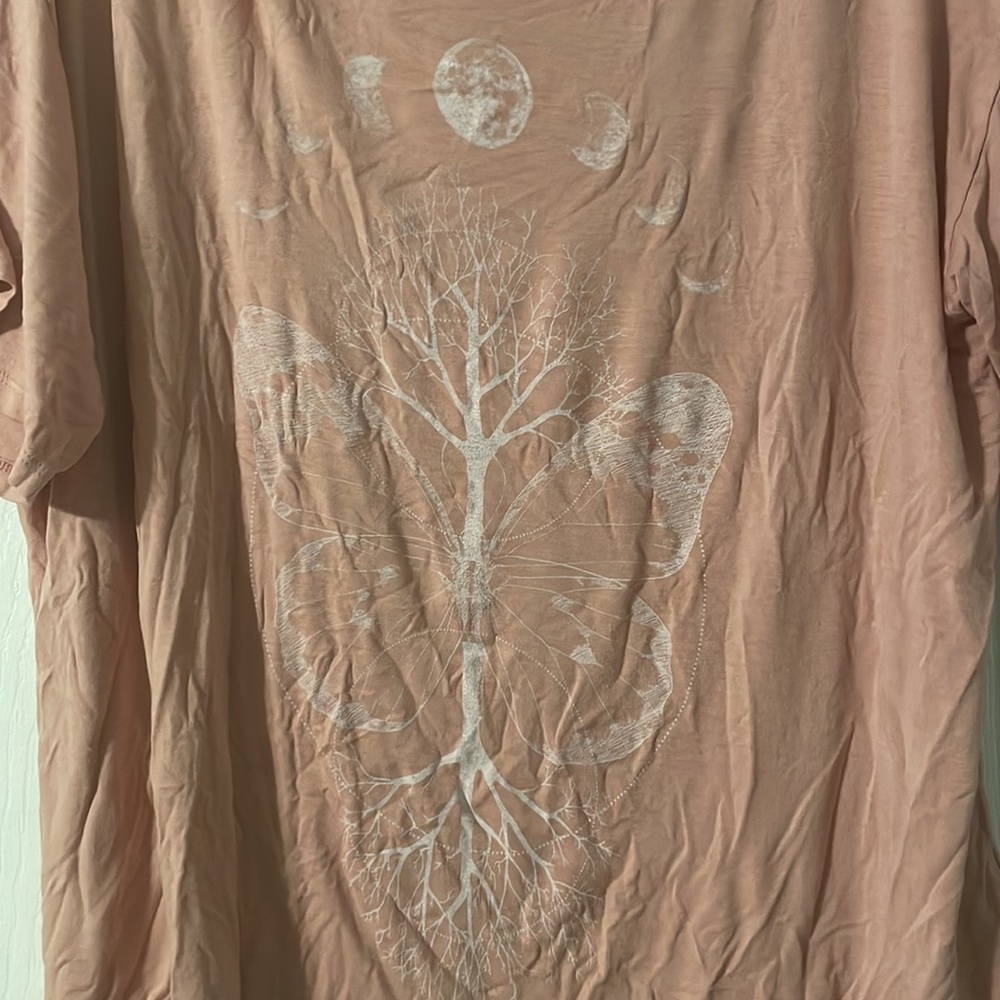Pink tee - Picture 2 of 2
